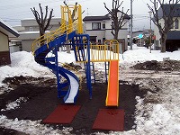 弘前市建設業クリエイトテクノ株式会社公園遊具工事